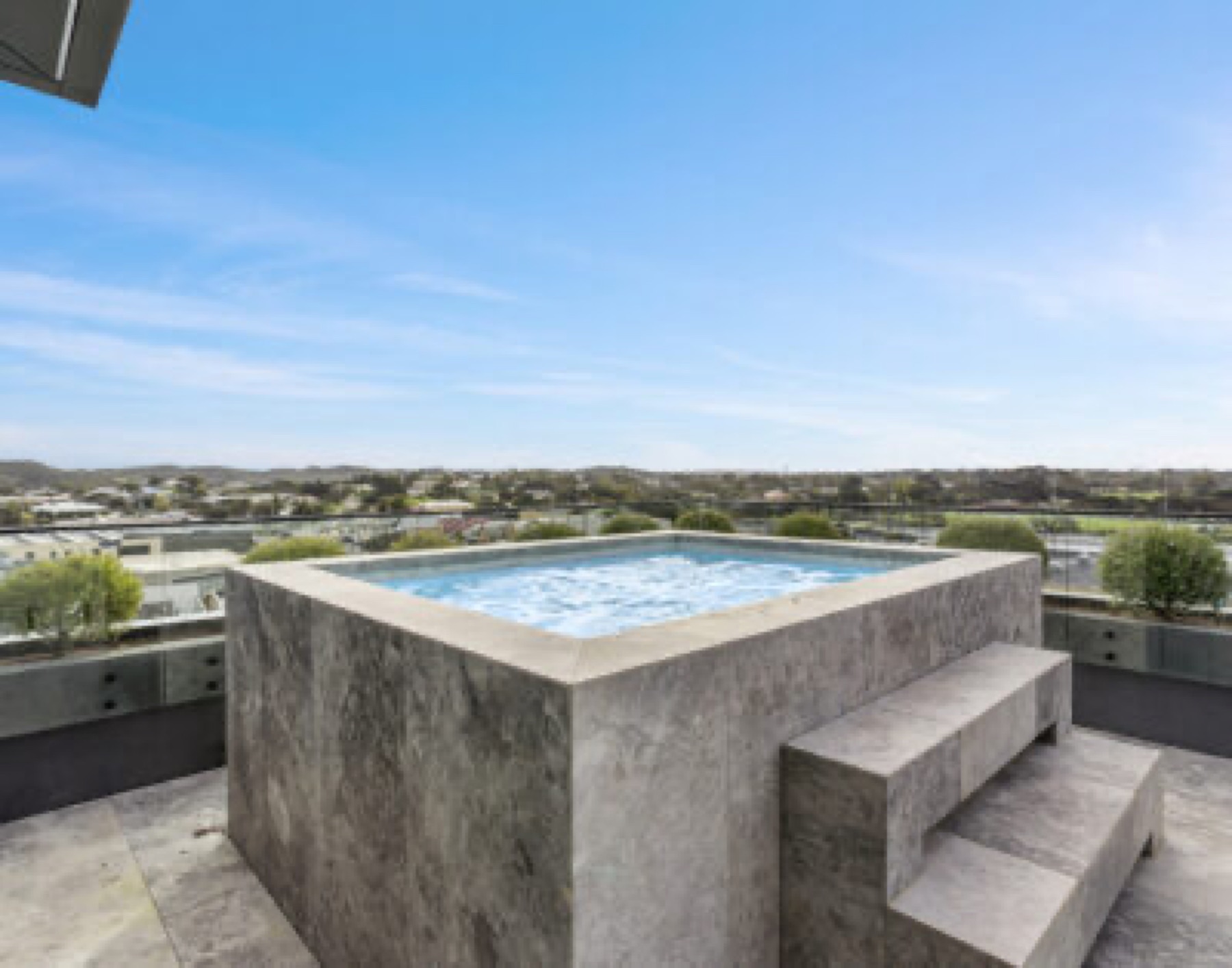 Penthouse Spectacular — main view