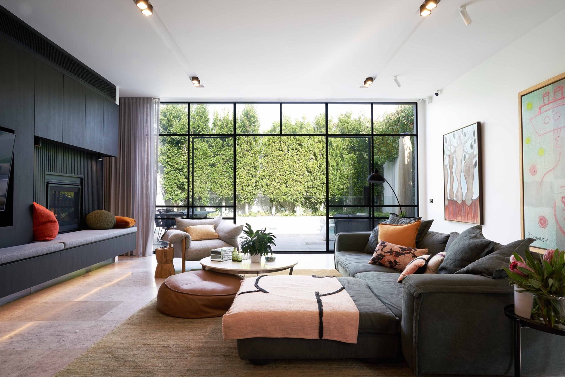 Family living with all the luxury. — main view